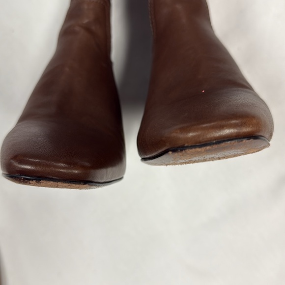 Tory Burch Boots
Size 9 - Picture 6 of 6